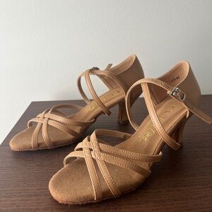 Very Fine Latin rhythm dance shoes US 6.5 new
